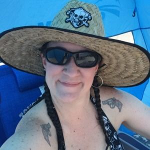 Meet your Posher, Lyssie